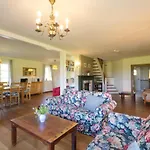 Ferienhaus Reetdachhaus Mit Großem Garten Und Kamin