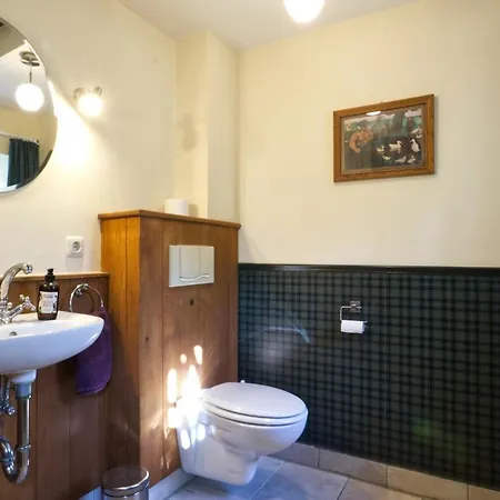 Reetdachhaus Mit Grossem Garten Und Kamin *