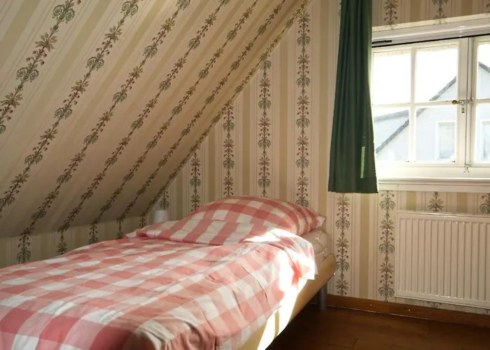 Reetdachhaus Mit Grossem Garten Und Kamin *